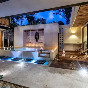Maracuyá: With 3 Jacuzzi, Private Pool, Chef&spa Villa